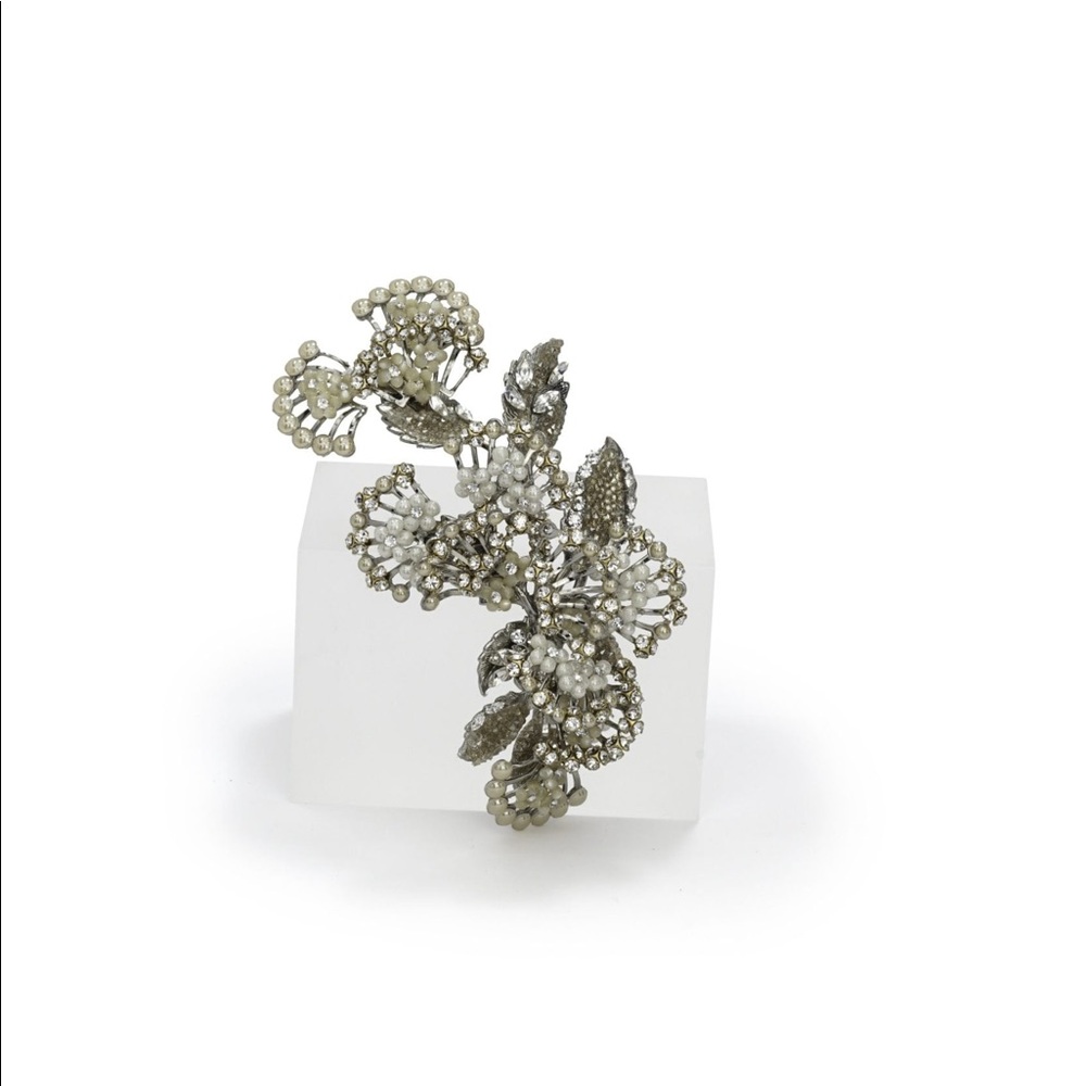 Maria Elana Floral Comb Hairpiece